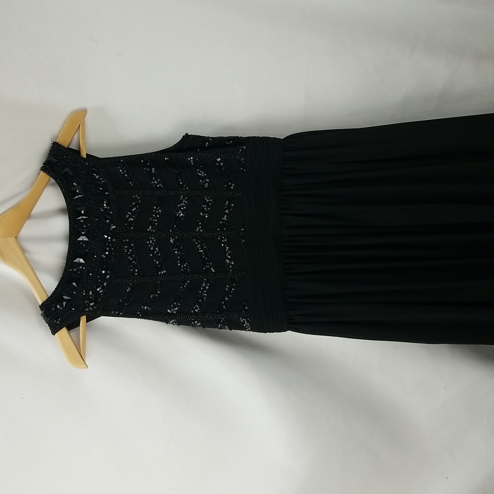White House Black Market Beaded Cut in Gown NWT - Picture 9 of 14